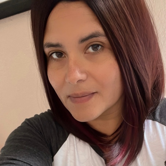 Reddish Synthetic hair short wig - Picture 3 of 4